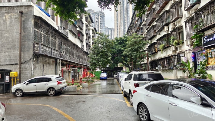 滨江民居外景图