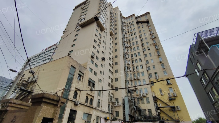 嘉隆大厦外景图