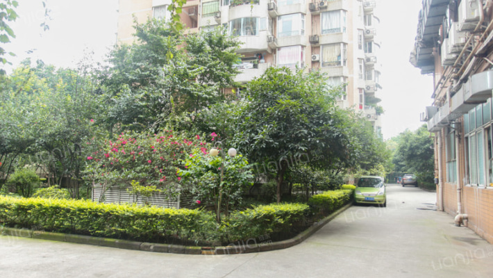 清江花园外景图