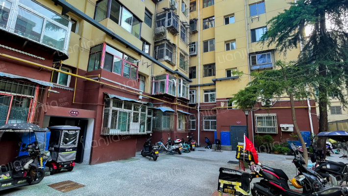 东十道巷39号院外景图