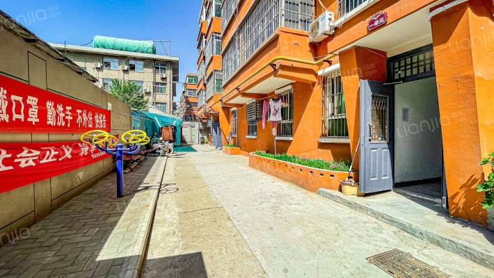 交通局小区外景图