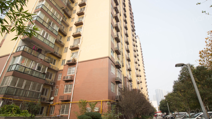 金城家园小区外景图