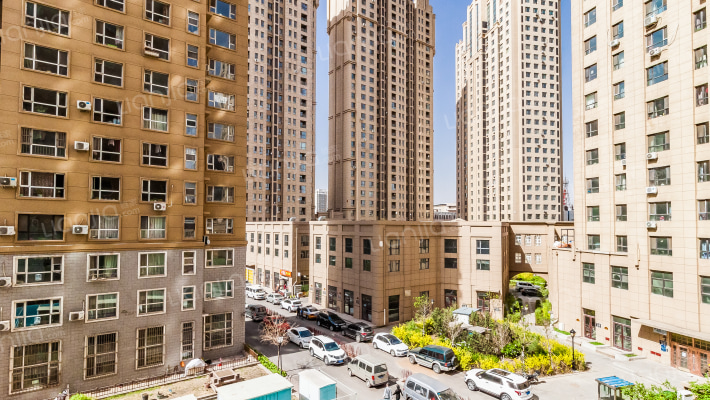 天伦中央广场外景图