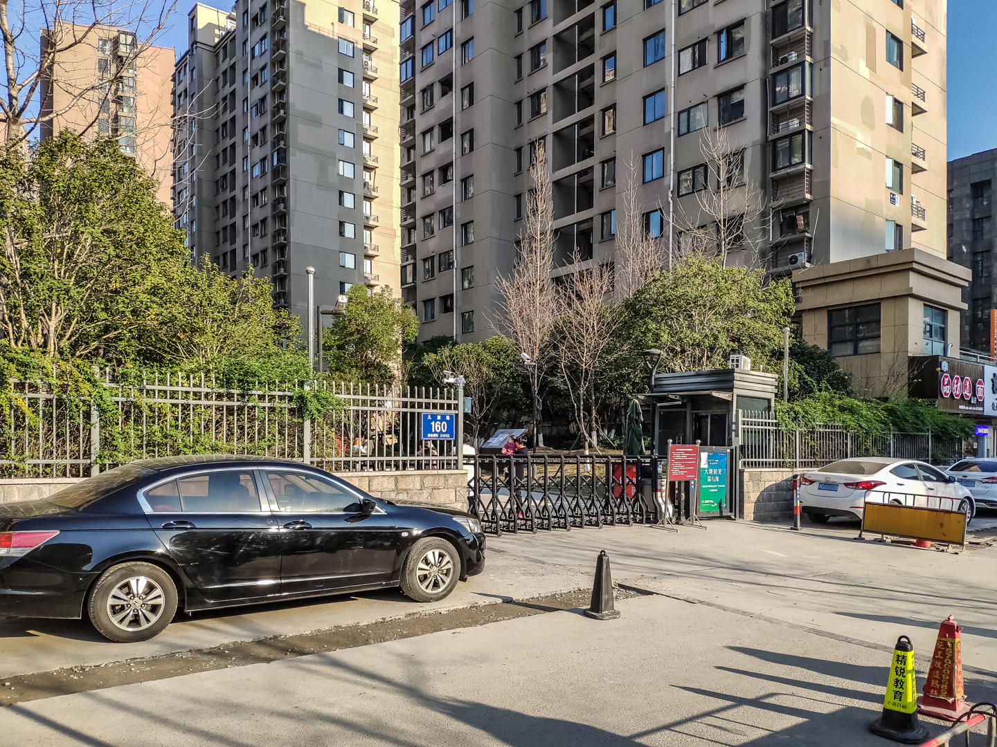 Shenglu Xiaoqu compound photo 10