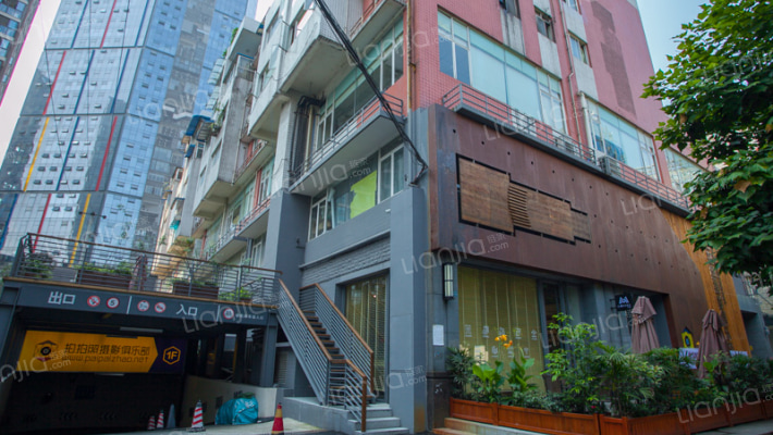 诺亚方城外景图