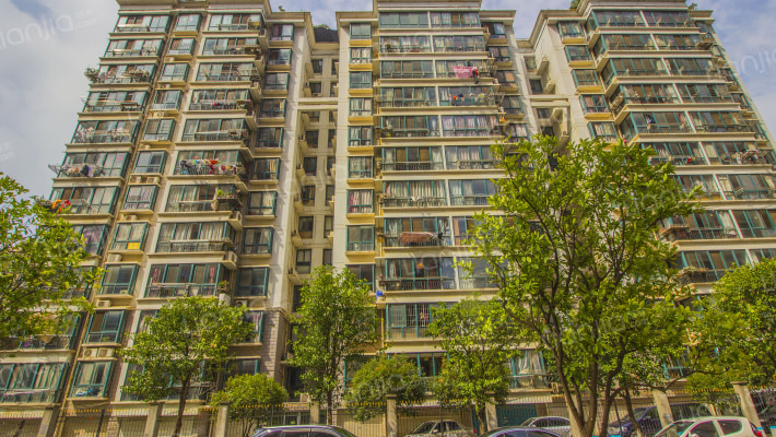 临江商住楼外景图