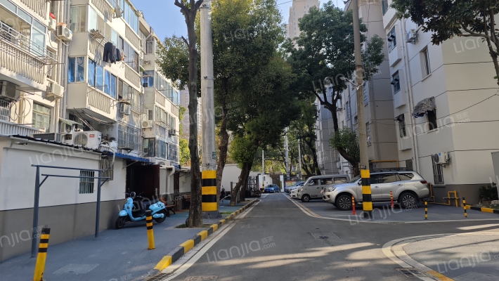 钻探宿舍外景图