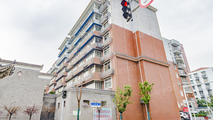 兴华苑小区外景图