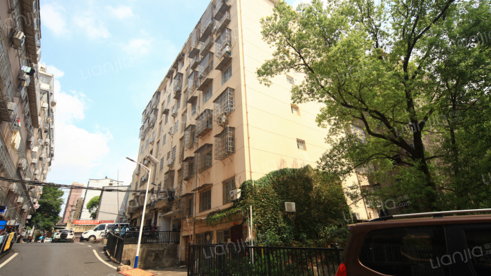 建设路126号外景图