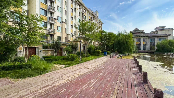 津门熙湖外景图