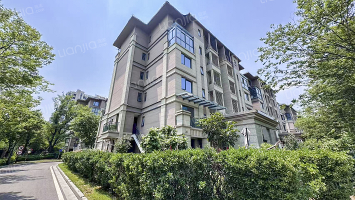 恒大龙珺外景图