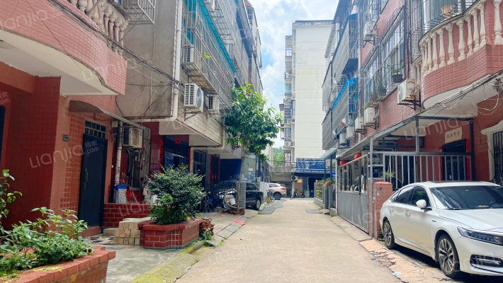 熊廷弼街外景图