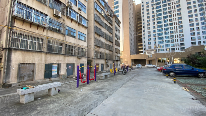 糖酒公司家属楼外景图