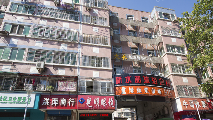 常青棉织厂住宅楼外景图