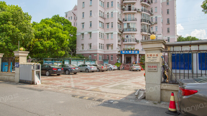 恒大星级公寓一期外景图