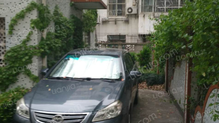 德华路71号外景图