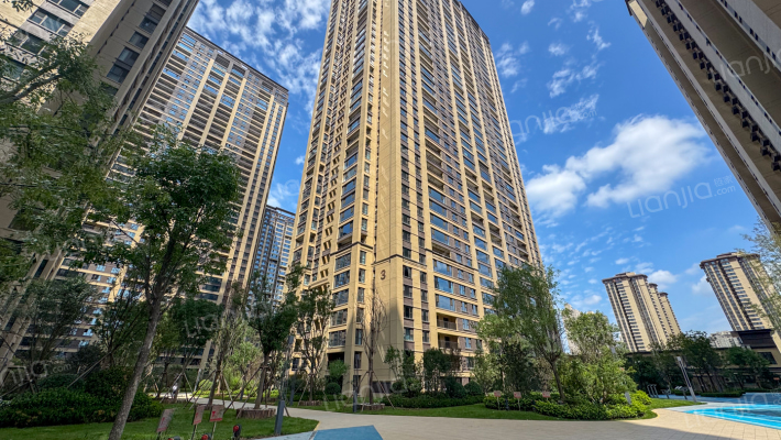 富力开远城B区外景图