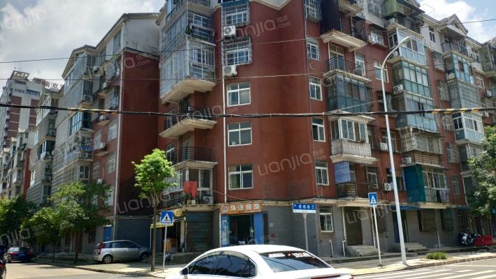 沙河公寓外景图