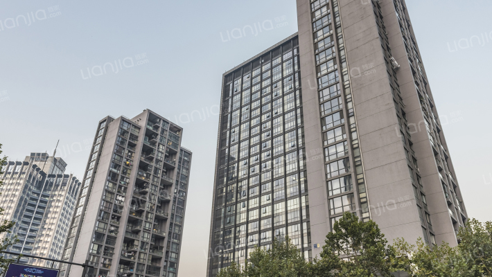 宝善公寓外景图