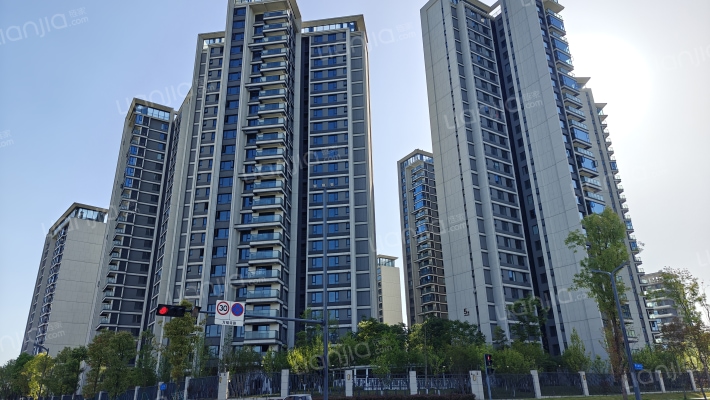 德商花样年碧云天骄外景图