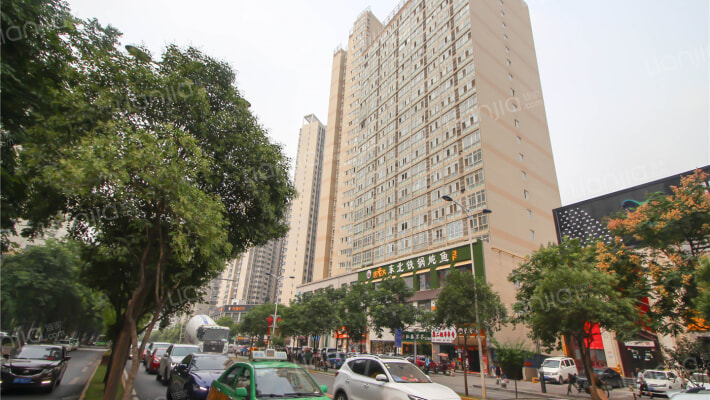 城市皇冠外景图