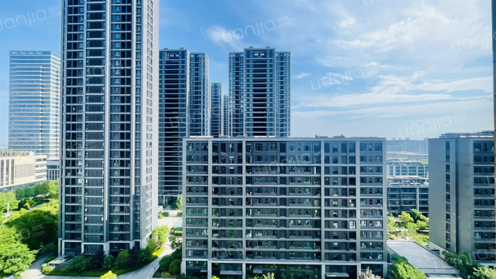 绿城凤起和鸣南区外景图