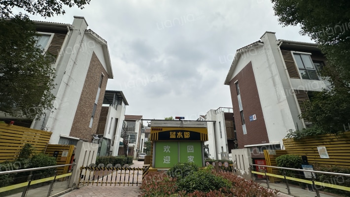 沿海赛洛城蓝水郡外景图