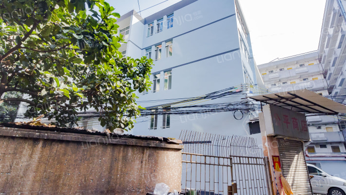 客技站小区外景图