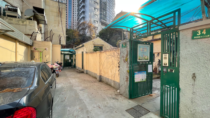 愚园路909弄外景图