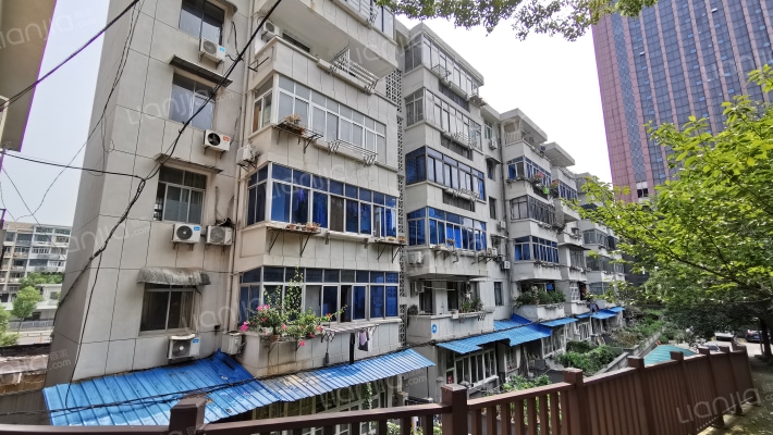 伏虎山休养所外景图