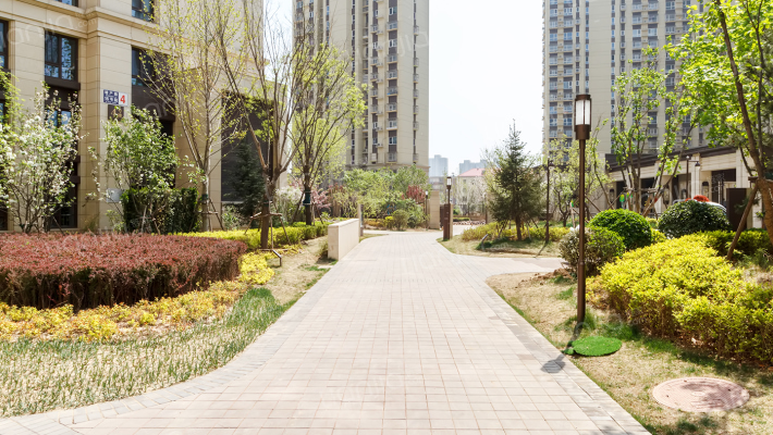 华远裘马四季外景图