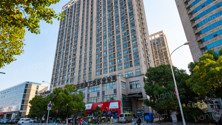 盛泰时代山外景图