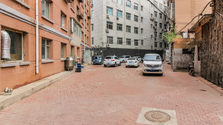 税务宿舍外景图