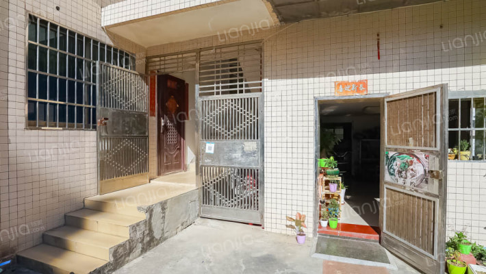 名珠花园外景图