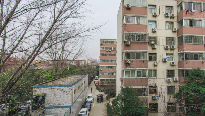 城市北岸外景图