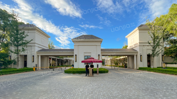 御汤山熙园外景图