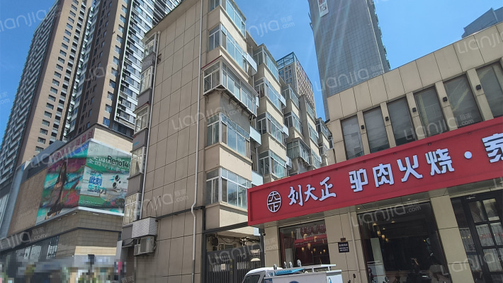 检察院宿舍外景图