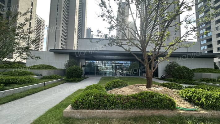 融创中心融辉外景图