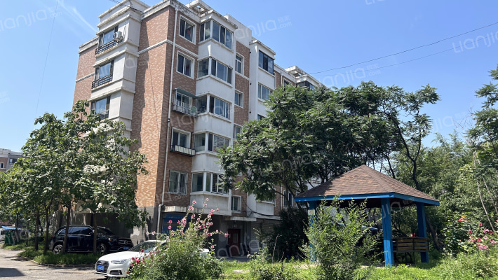 艳粉新城外景图