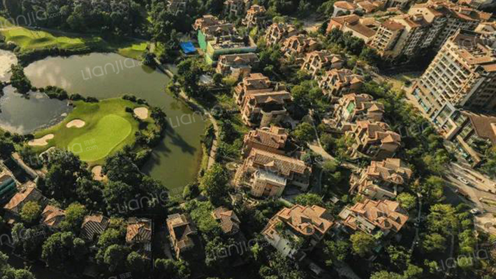 麓山国际黑玺外景图