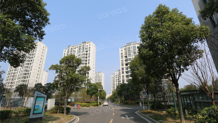 包基花苑外景图