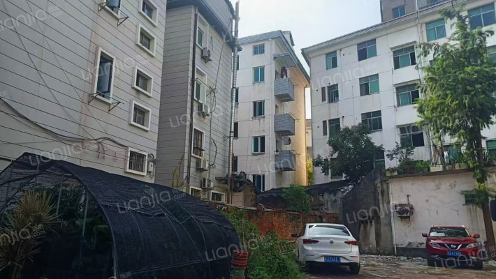 侨资公司宿舍外景图