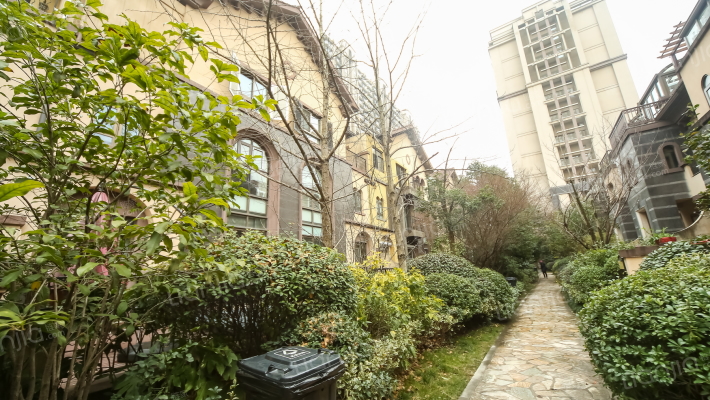 五矿御江金城外景图