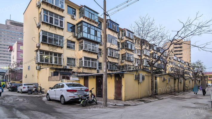 市政府西院外景图