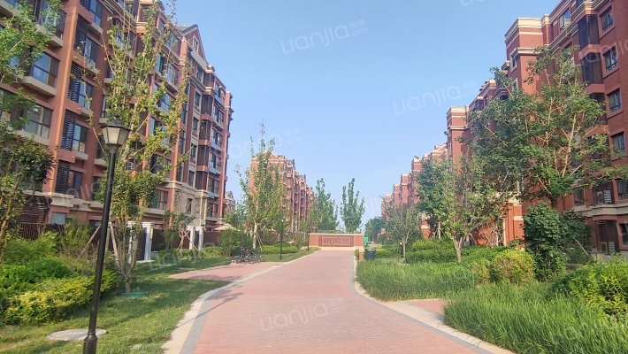 新城港东府外景图