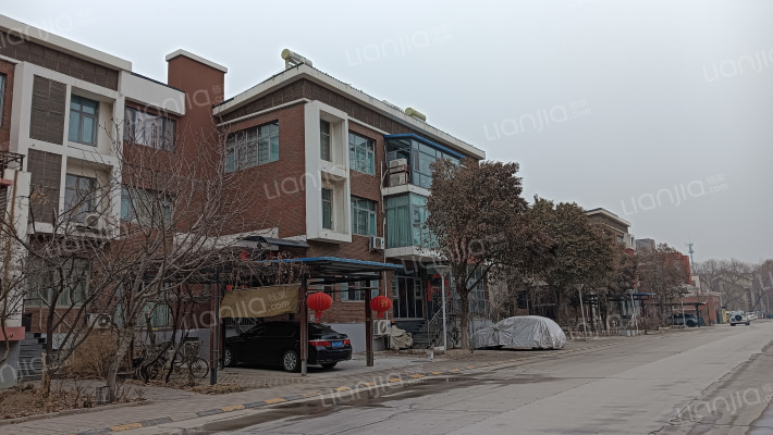 卓达太阳城一期别墅外景图