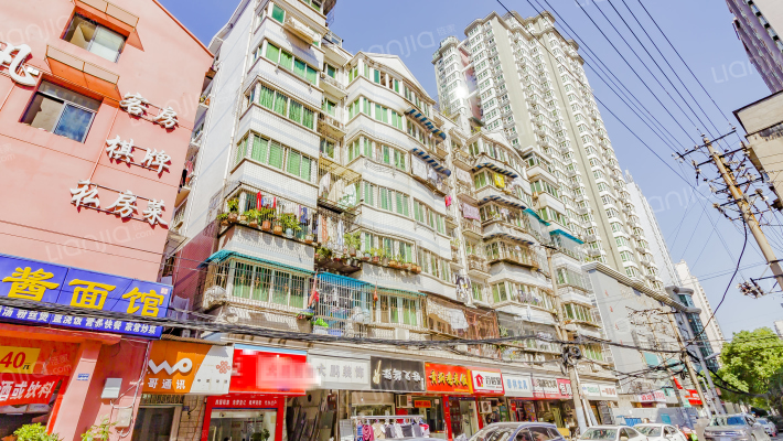 速丰公寓外景图