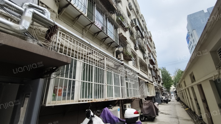 解放路20号外景图