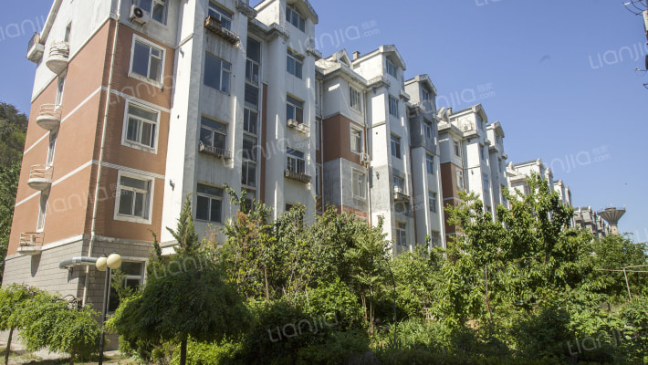 西苑花园外景图