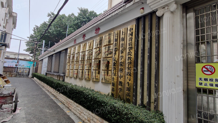 康泰小区外景图